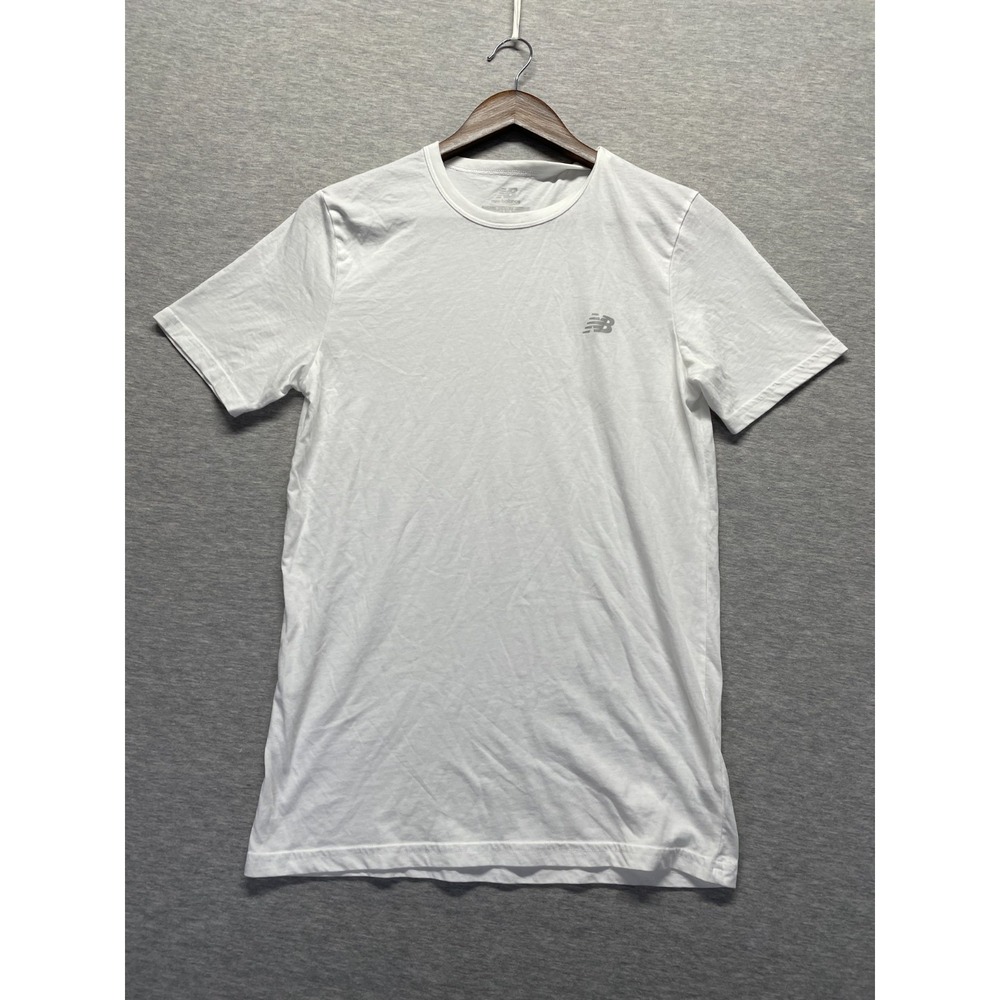 New Balance Sport Essentials T Shirt Mens Small White Logo Cotton Casual Wear